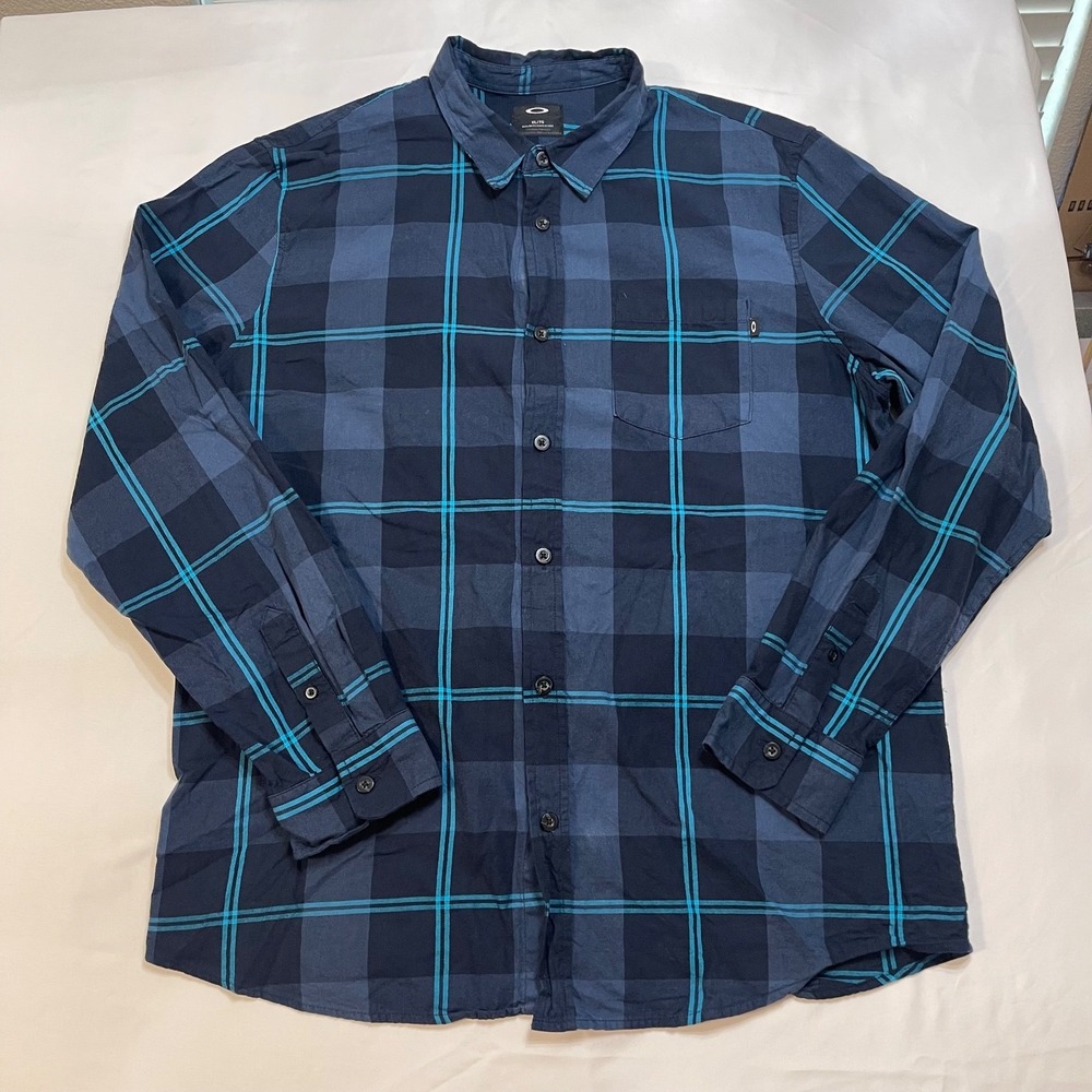 Oakley Mens XL Blue Plaid Button Up Shirt Long Sleeve Regular Fit Turquoise
